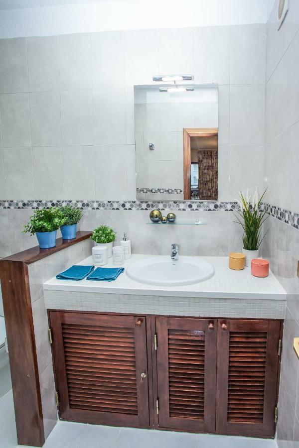 Spectacular Renovated Apartment, 5 Min To Camison Beach, With Aircon Arona  Buitenkant foto